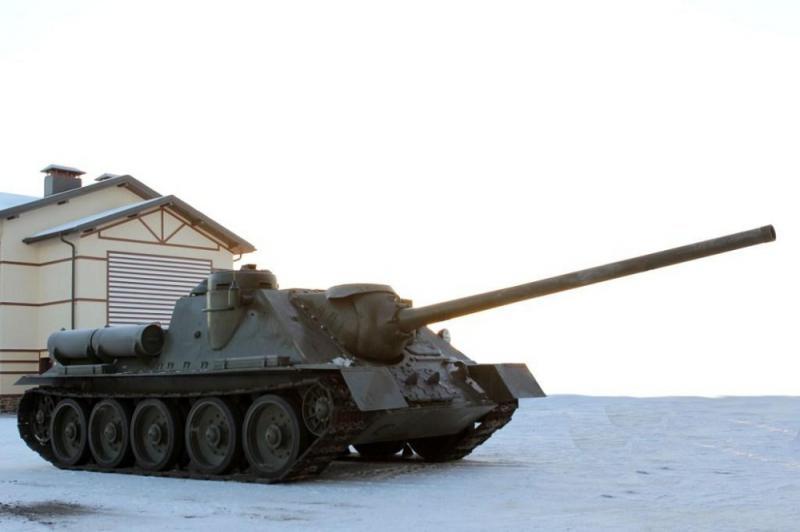 артиллерийская установка СУ-100