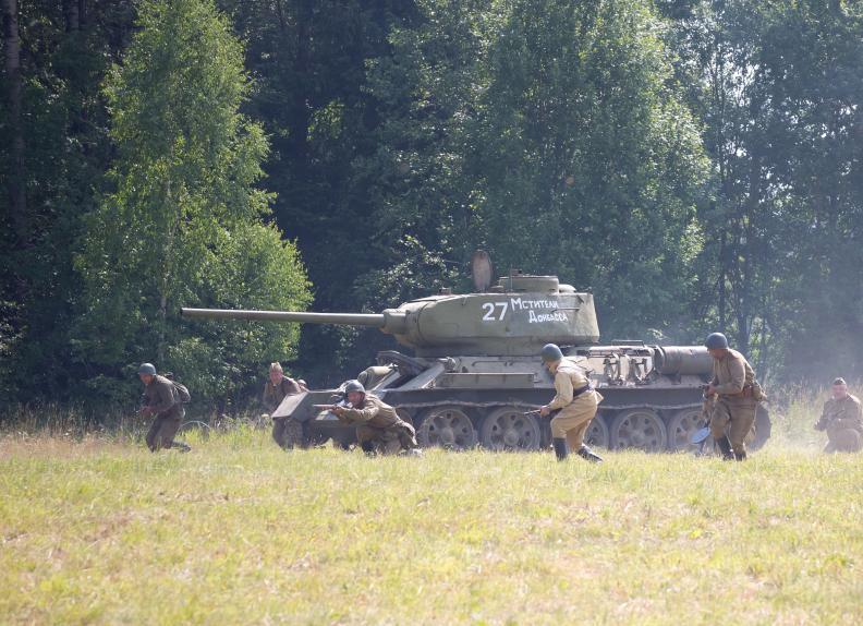 1944 г. Танк Т-34-85. Мстители Донбасса