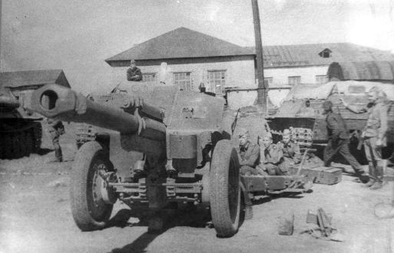 152-мм гаубица образца 1943 г. (Д-1)