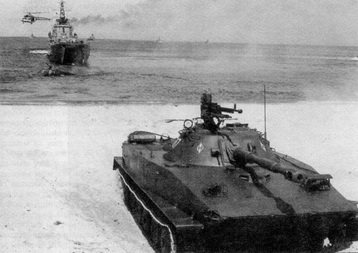 Легкий плавающий танк ПТ-76