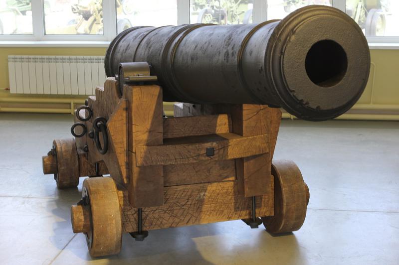 30-фунтовая морская пушка в Музее отечественной военной истории