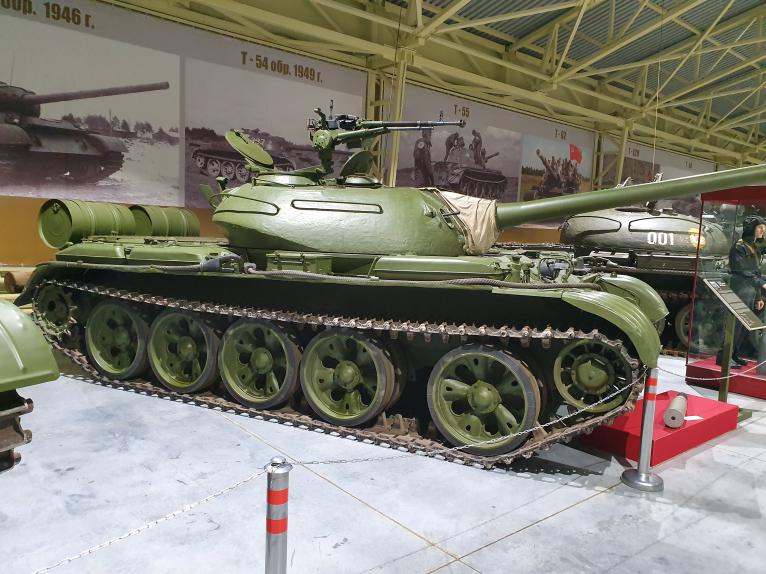 Танк Т-54 образца 1949 г. в Музее отечественной военной истории