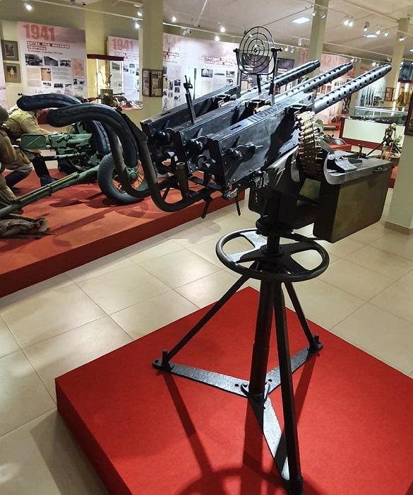 Строенная зенитная установка в Музее отечественной военной истории