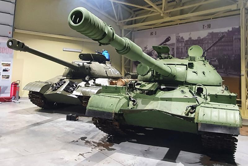 Танк Т-10 в Музее отечественной военной истории