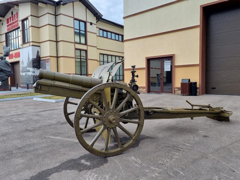 122-мм гаубица образца 1909 г. в Музее отечественной военной истории
