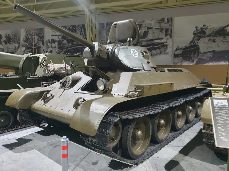 Т-34-76 (ранний тип) в Музее отечественной военной истории
